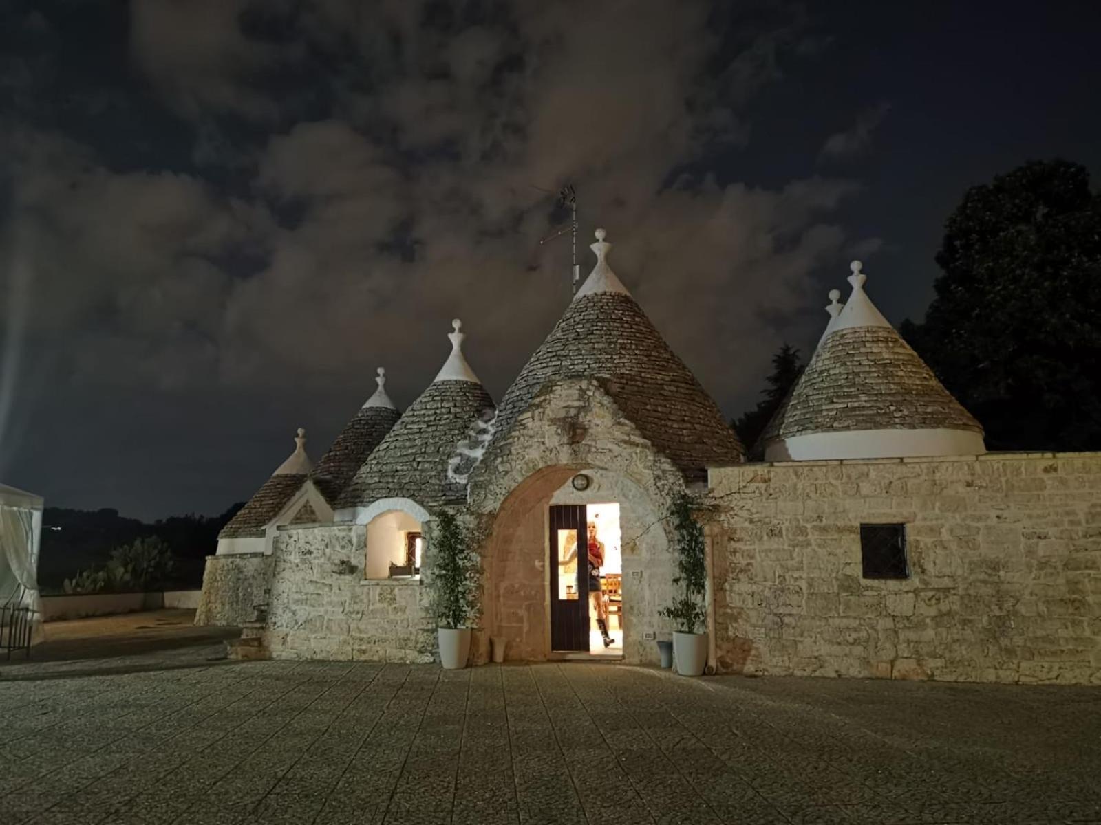 Trulli Del Sole Villa Martina Franca Exterior photo